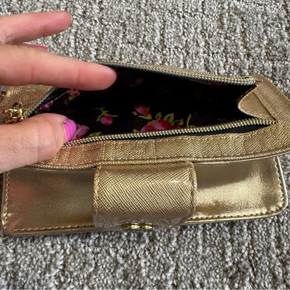 Betsey Johnson 